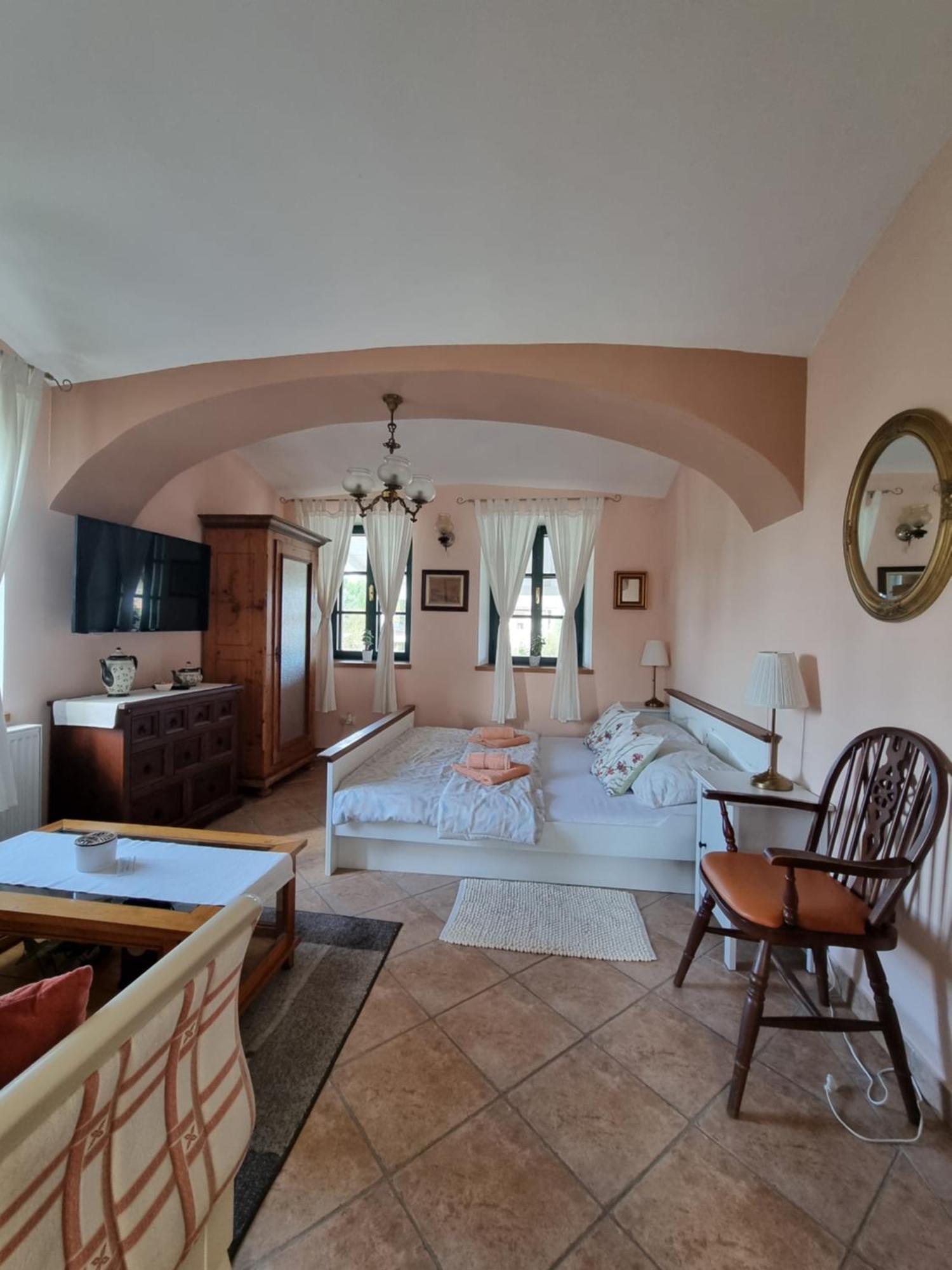 Taverna 1860 Rooms & Apartments Donja Zelina Rom bilde