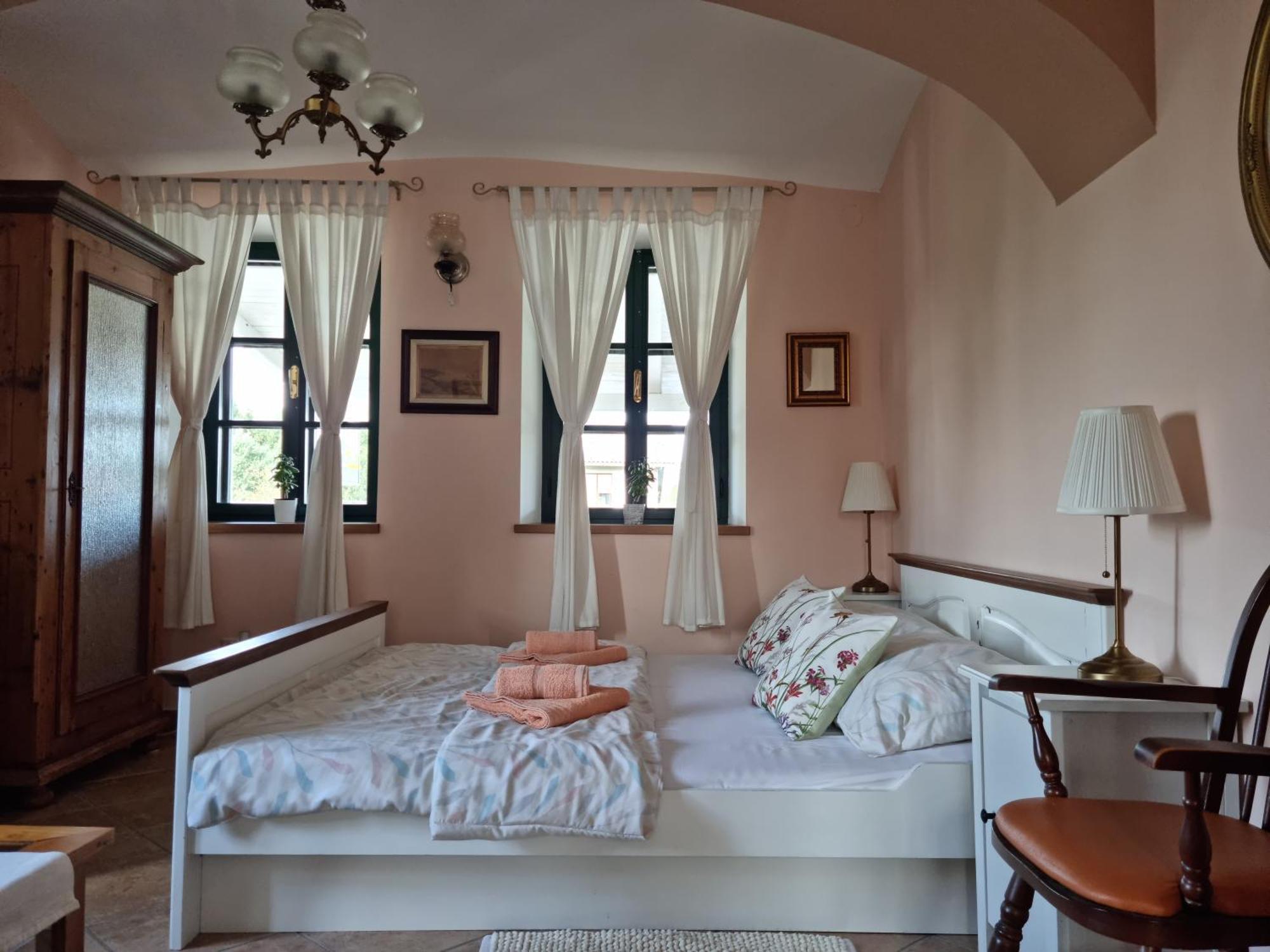 Taverna 1860 Rooms & Apartments Donja Zelina Eksteriør bilde