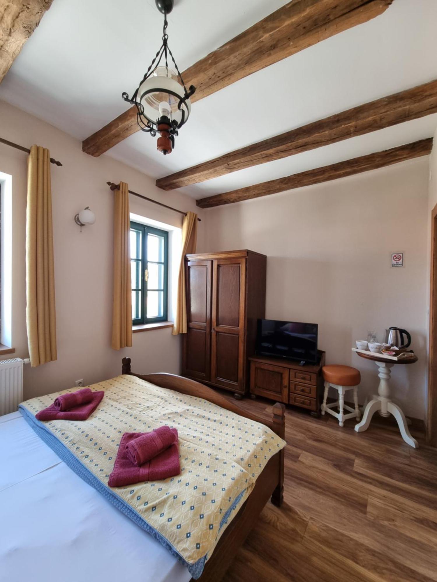 Taverna 1860 Rooms & Apartments Donja Zelina Rom bilde